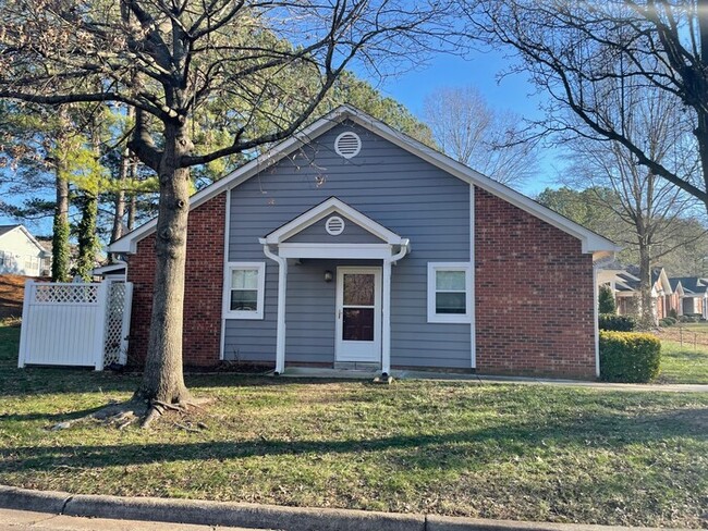 Primary Photo - 503 Huntington Park Dr