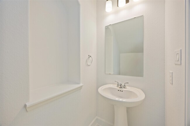 Building Photo - 2215 Falling Fig Ln