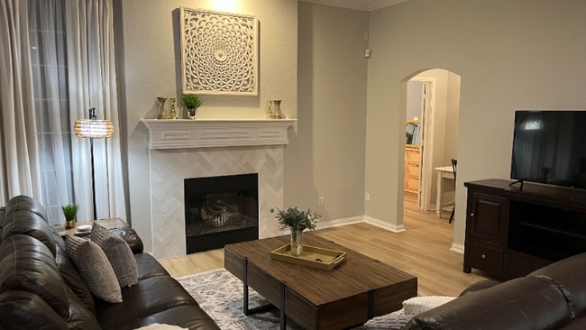 Building Photo - 9112 Brinson Dr