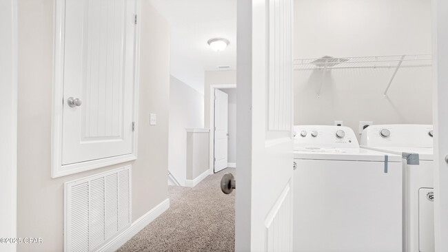 Building Photo - 7590 Shadow Lake Dr