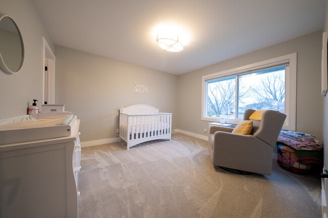 Building Photo - 9513 Briar Cir