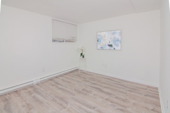 Building Photo - 4194 Packard St