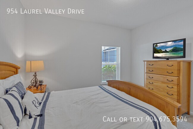 Building Photo - 954 Laurel Valley Dr