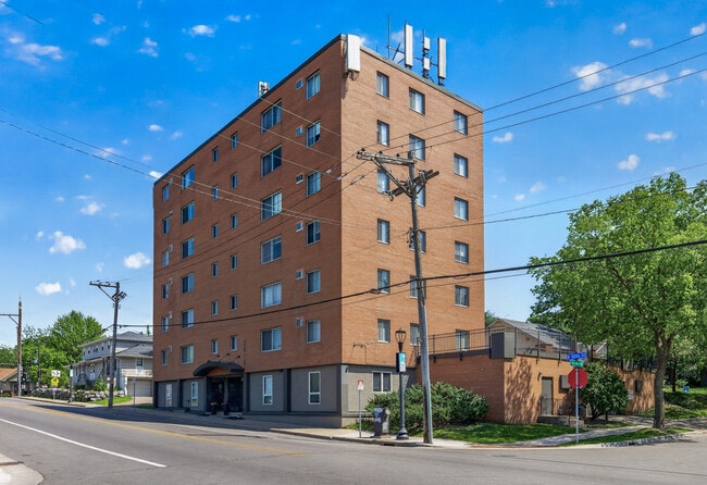 Building Photo - Fulton Terrace