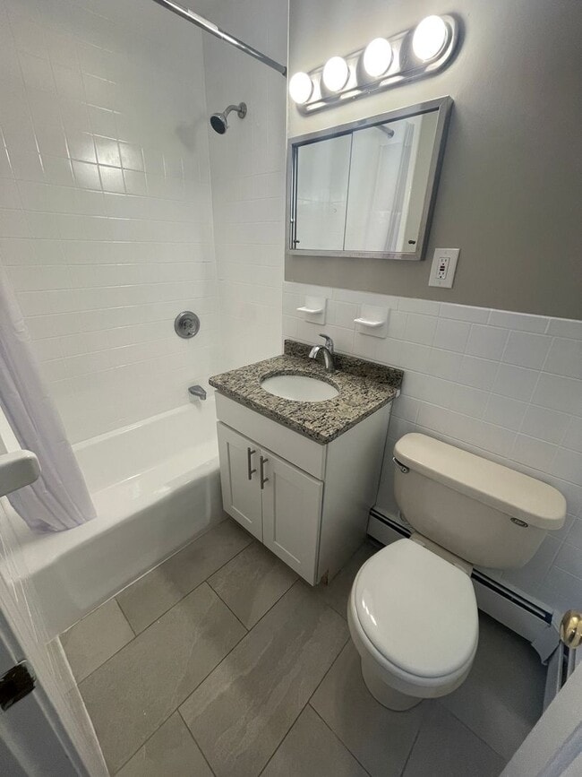 Building Photo - Green Line D - Mass Pike - Parking Included