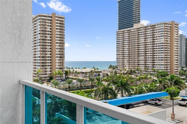 Building Photo - 1945 S Ocean Dr