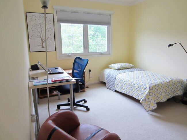 Building Photo - 6315 Victorious Song Ln
