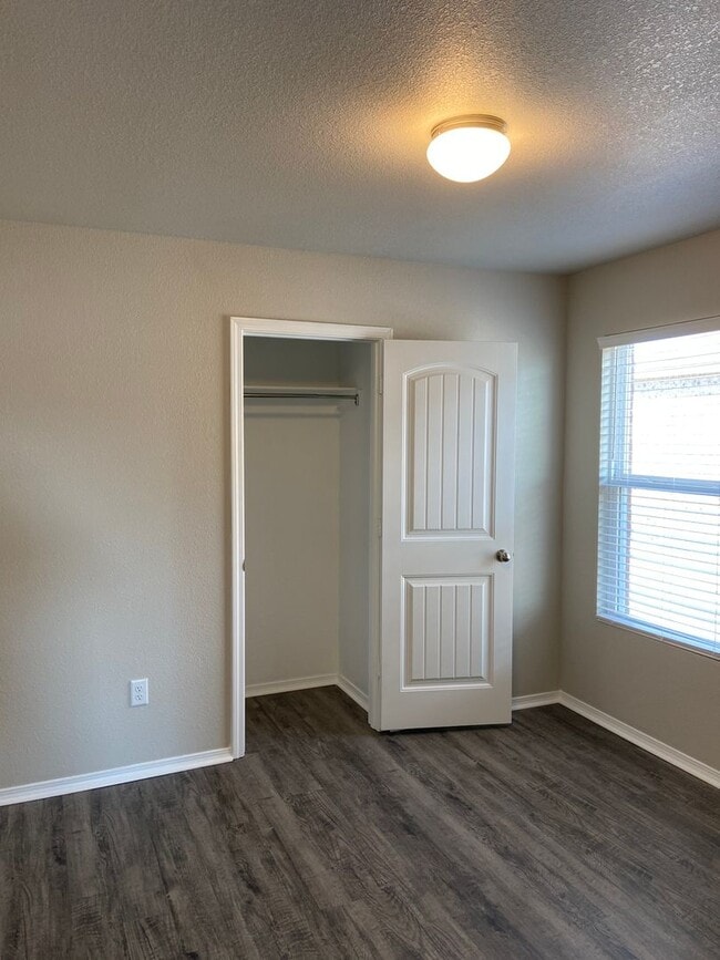 Building Photo - *Start 2026 Rent FREE!* Four Bedroom | Two Bathroom in Jonesboro