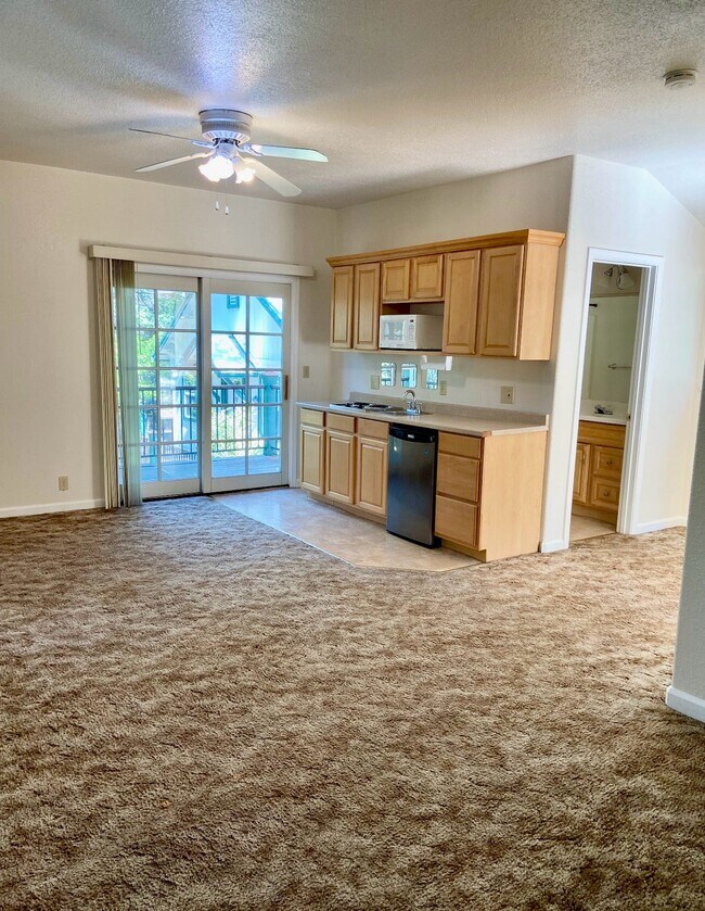 Building Photo - 14720 Lynshar Rd