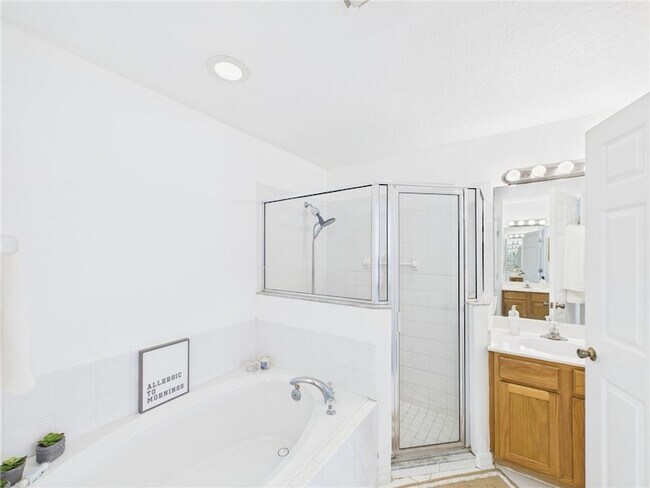 Building Photo - 8135 100th Ave