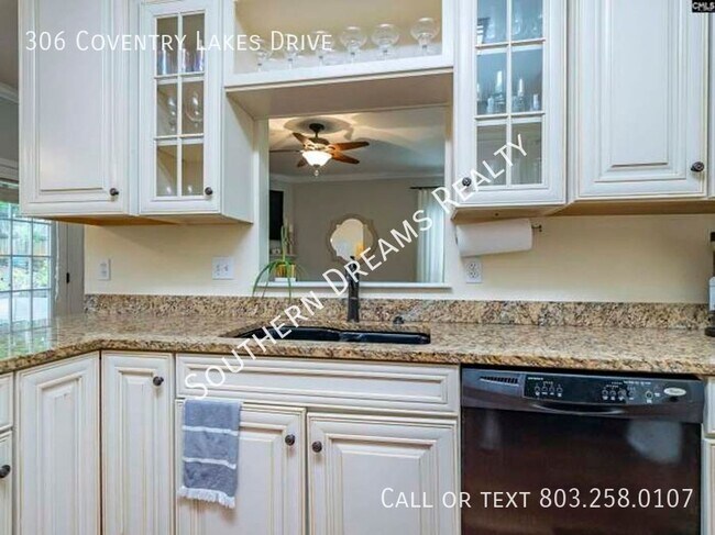 Building Photo - 306 Coventry Lake Dr