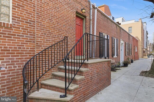 Building Photo - 935 Passyunk Ave