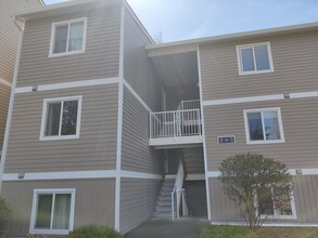 Building Photo - 12429 NE 130th Ct