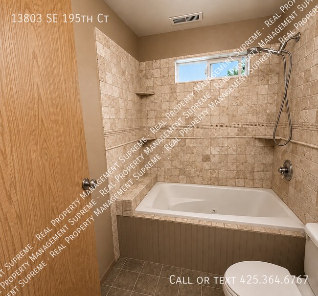 Building Photo - 13803 SE 195th Ct