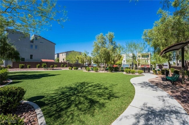 Building Photo - 8115 Carpenter Creek Ave