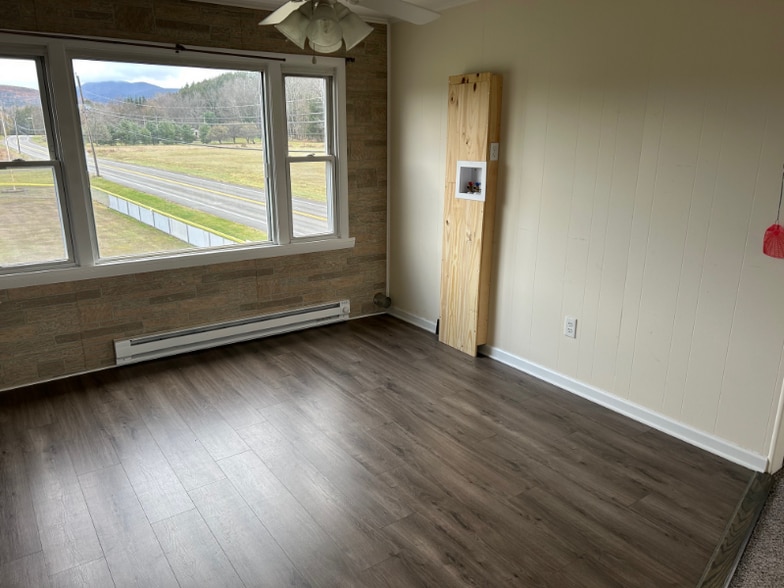 Building Photo - 128 South St