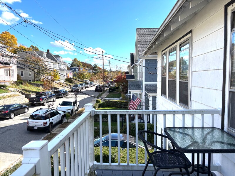 Building Photo - 80 Sanborn Ave