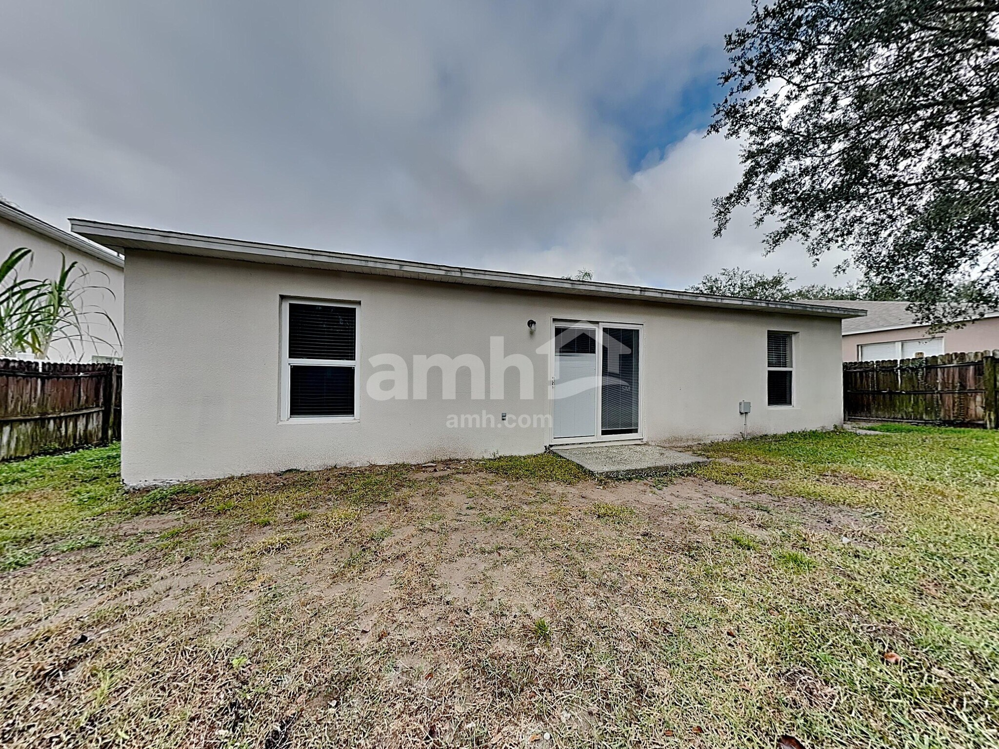 Building Photo - 574 Wekiva Bluff St