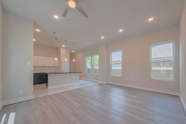 Building Photo - 2414 Sam Wilson St