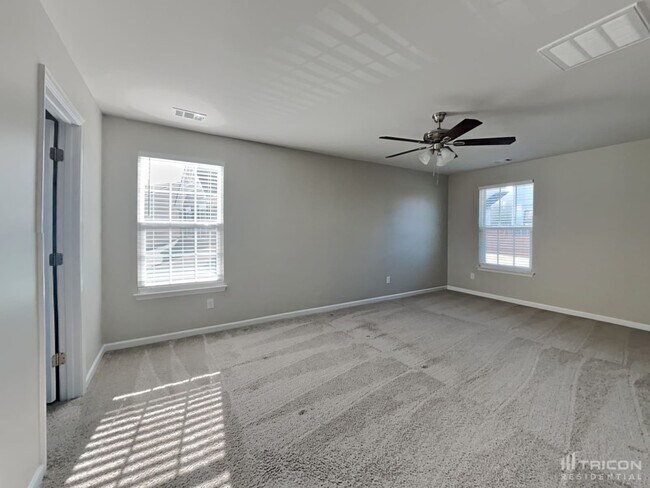 Building Photo - 2902 Cherry Point Ln