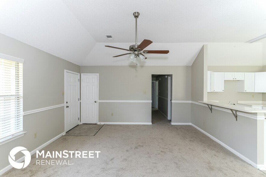 Building Photo - 4072 Angelace Dr N