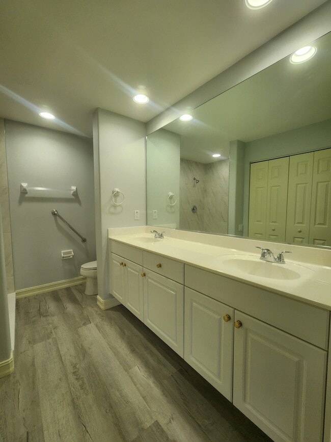 Building Photo - 965 Tarpon Cove Dr