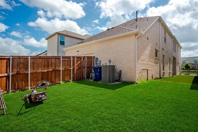Building Photo - 8869 Bailey St