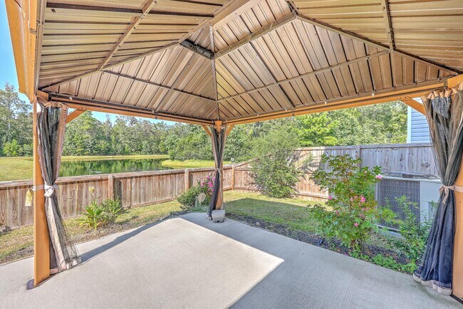 Building Photo - 132 McClellan Way