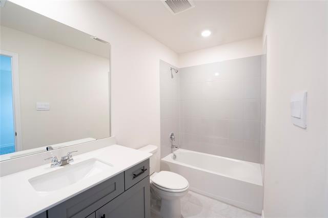 Building Photo - 1812 Bleriot Ct
