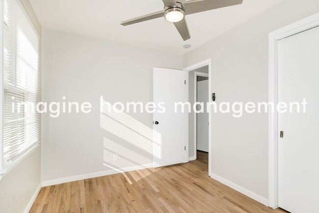 Building Photo - 307 Essen Ln
