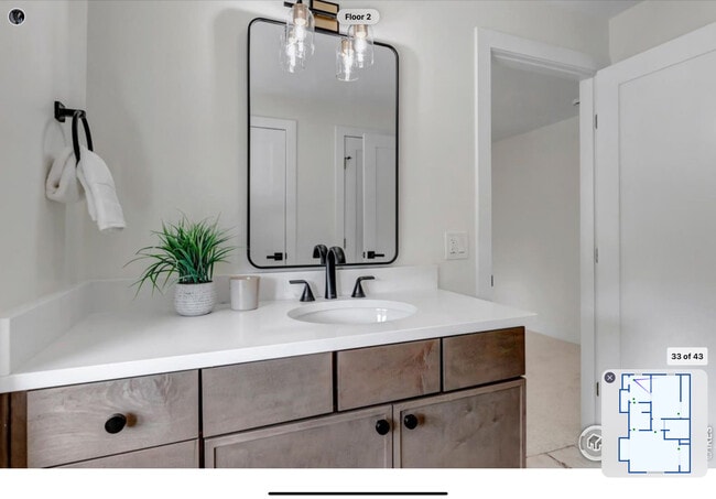 Building Photo - 2357 Grove St