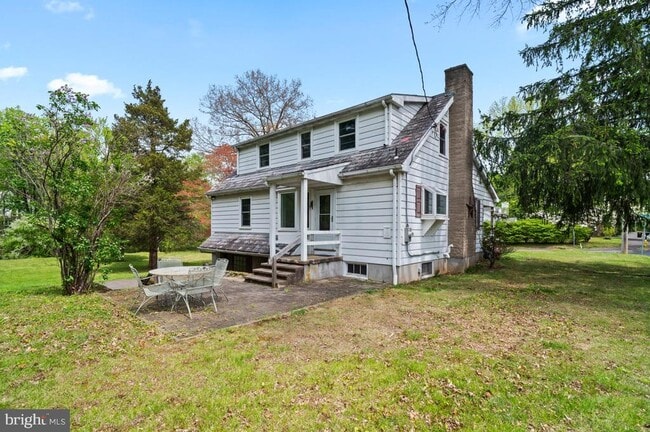 Building Photo - 170 Iron Hill Rd