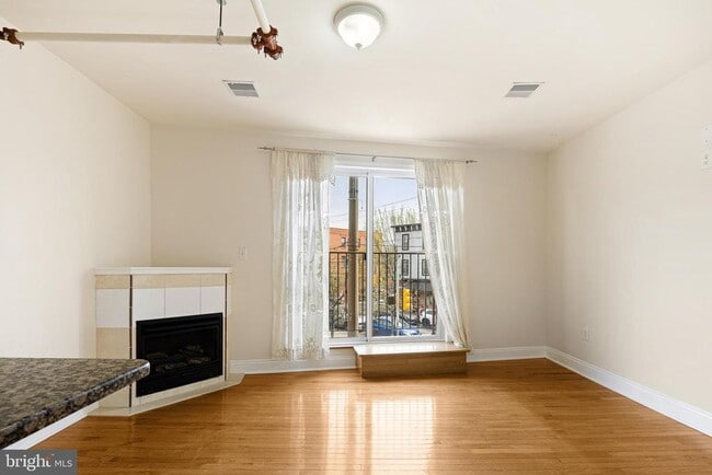 Building Photo - 1542 Passyunk Ave