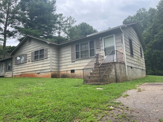 Primary Photo - 717 Meadowbrook Dr