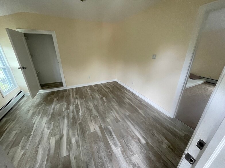 Living Room - 404 W Clinton St