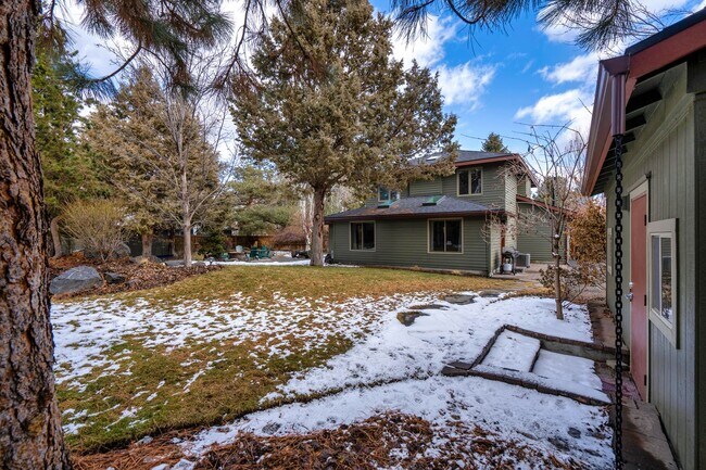 Building Photo - 61497 SE Orion Dr