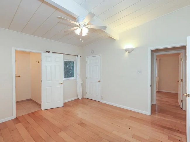 Building Photo - Beautiful Single Story 3bd House Recently ...