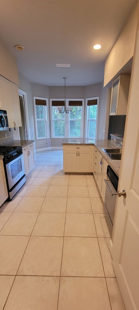 Building Photo - Beautiful 3 Bedroom/2 Bath home in Madera