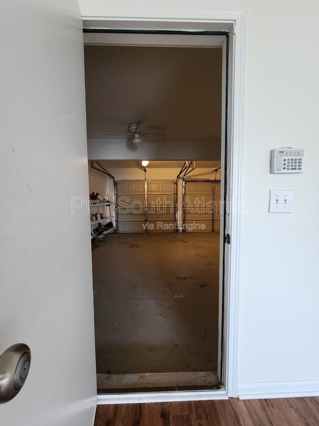 Building Photo - 2551 Wrangler Dr