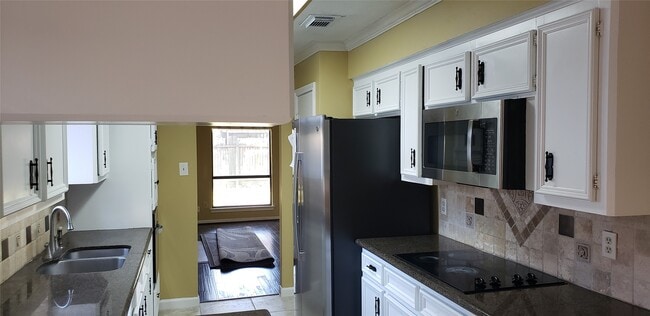 Building Photo - 15111 Paso Real Dr