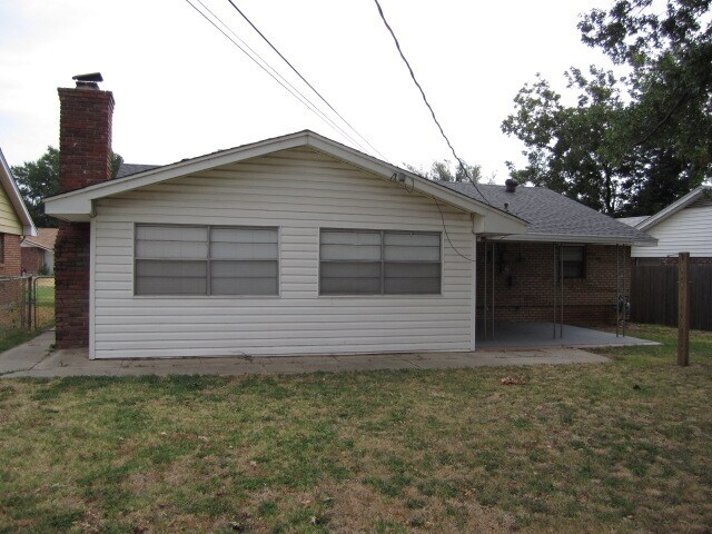 Building Photo - 4029 N Nicklas Ave