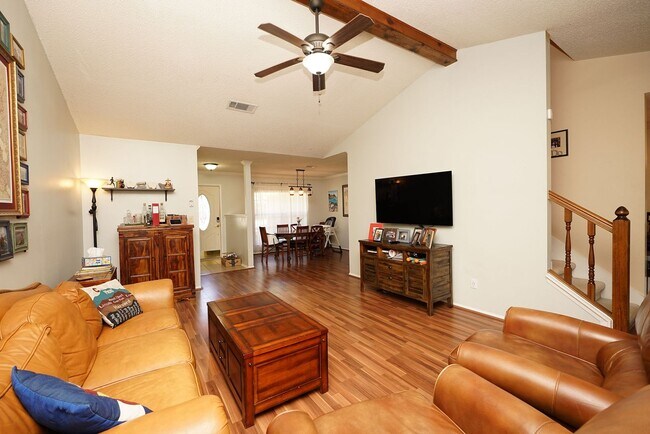 Building Photo - Bluewater Bay Four Bedroom House