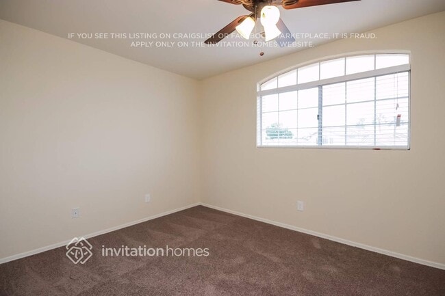 Building Photo - 6887 W Via Del Sol Dr
