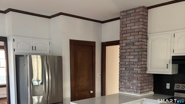 Building Photo - 480 Shelton Rd