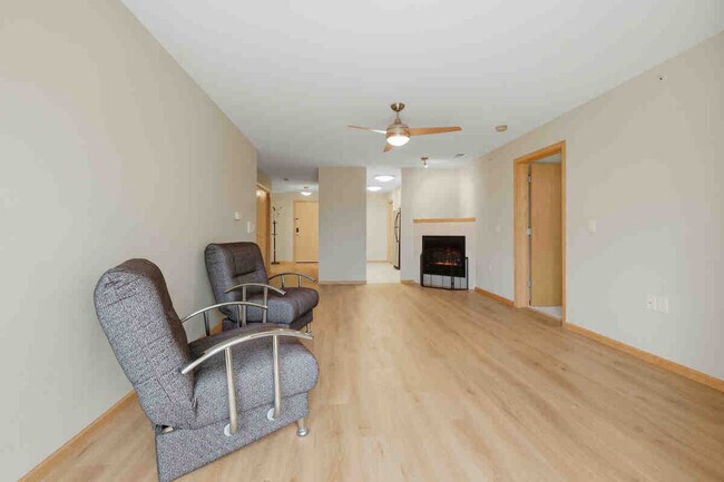 Building Photo - 8206 Starr Grass Dr