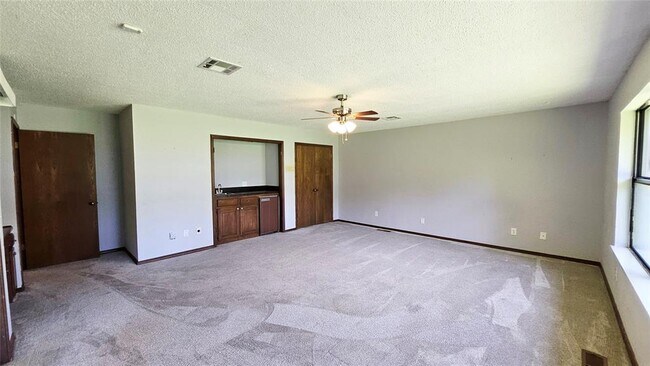 Building Photo - 4009 Cherry Hill Ln