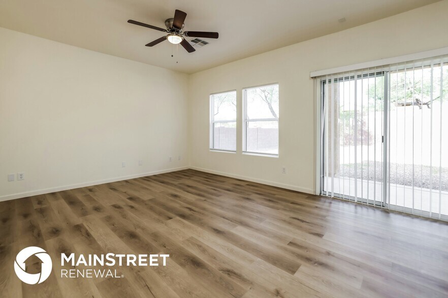 Building Photo - 13621 E Hampden Green Way