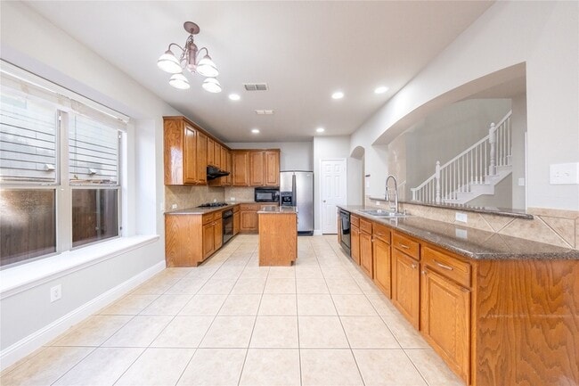 Building Photo - 1067 Valley Vista Dr