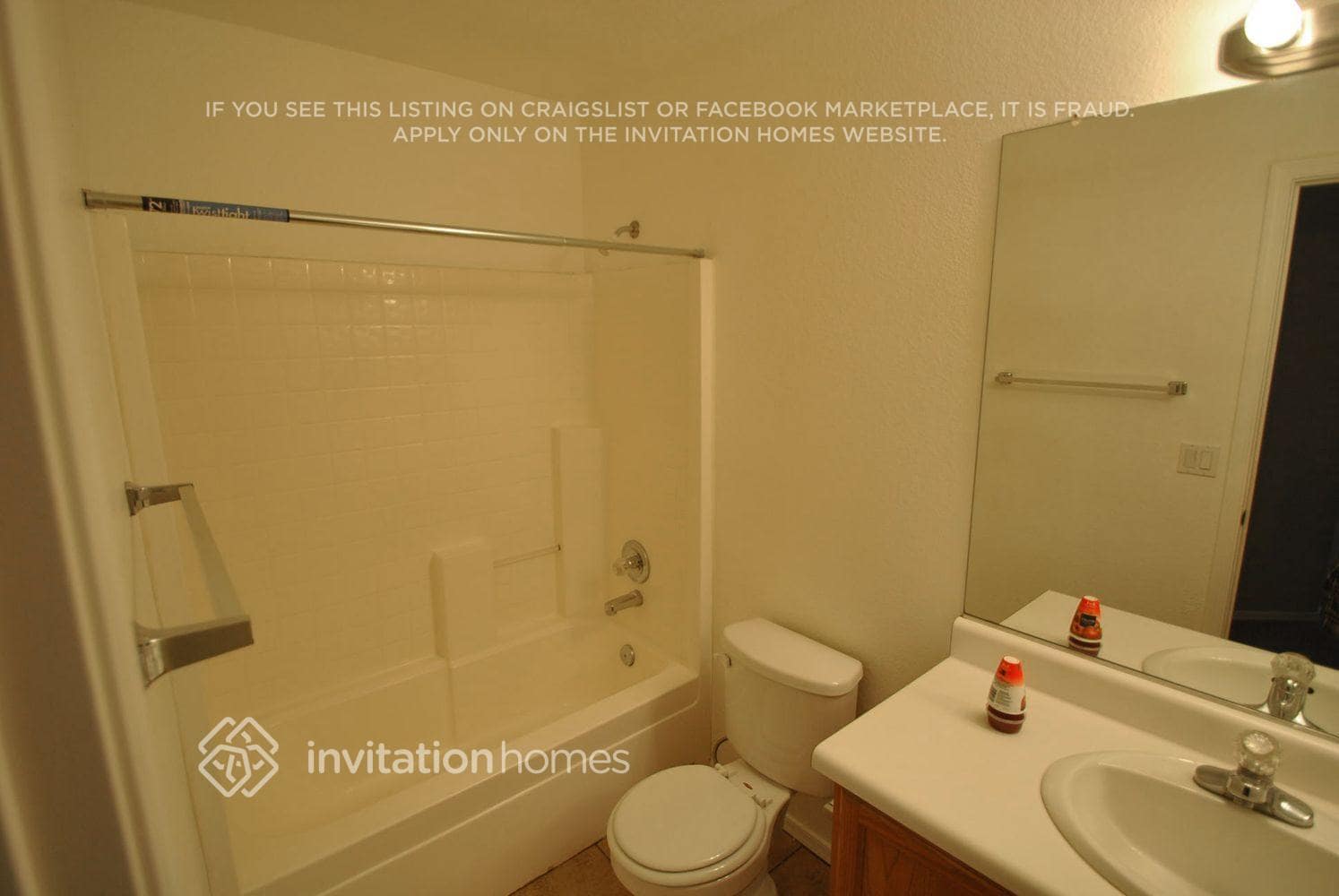 Building Photo - 15915 W Smokey Dr