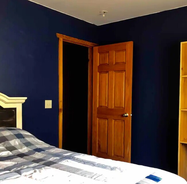 Building Photo - 332 Hilltop Ct